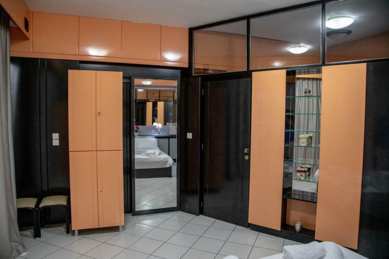 Christine'S Downtown Suites Kavala Exteriér fotografie